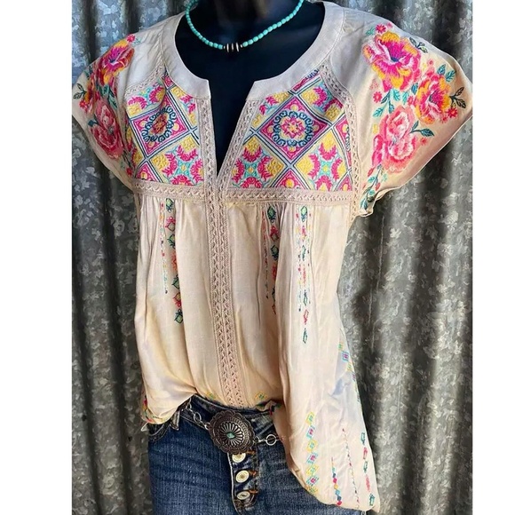 Boho Floral Print Notched Neck lace Short Sleeve Top - Picture 1 of 6